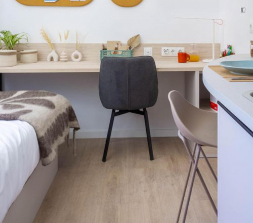 Inviting single ensuite bedroom in Armilla - Gallery - 11