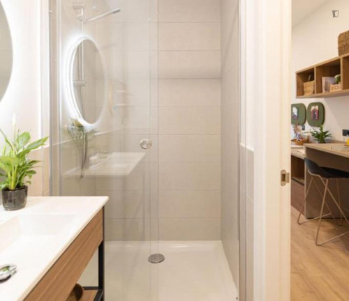 Inviting single ensuite bedroom in Armilla - Gallery - 8