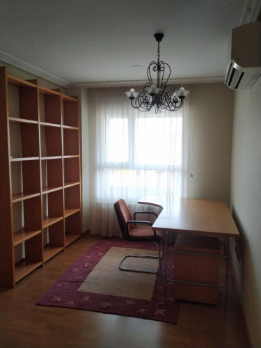 Big double bedroom in Parque de Las Gaunas