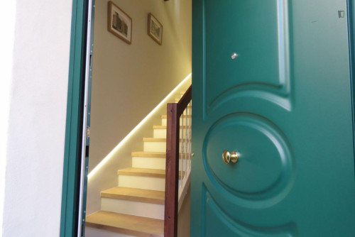 Beautiful 1-bedroom apartment on two levels with outdoor area, close to the city center - Gallery - 4