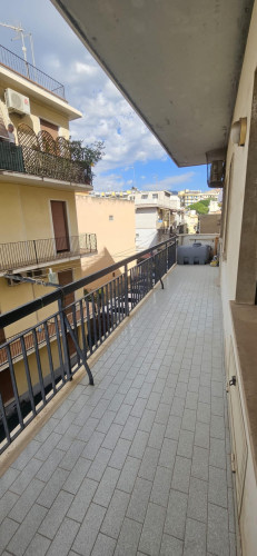 Single bedroom, with balcony, in 4-bedroom apartment - Gallery - 12