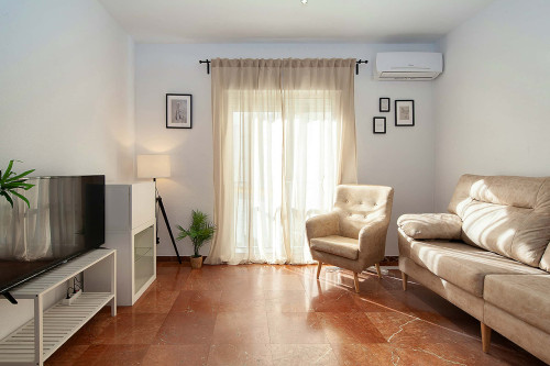 Calle Rafael González Abreu - Gallery - 5