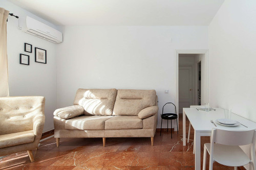 Calle Rafael González Abreu - Gallery - 6
