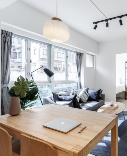 Comfort and Convenience in Stylish Coliving Space in Vibrant Sai Ying Pun Home
