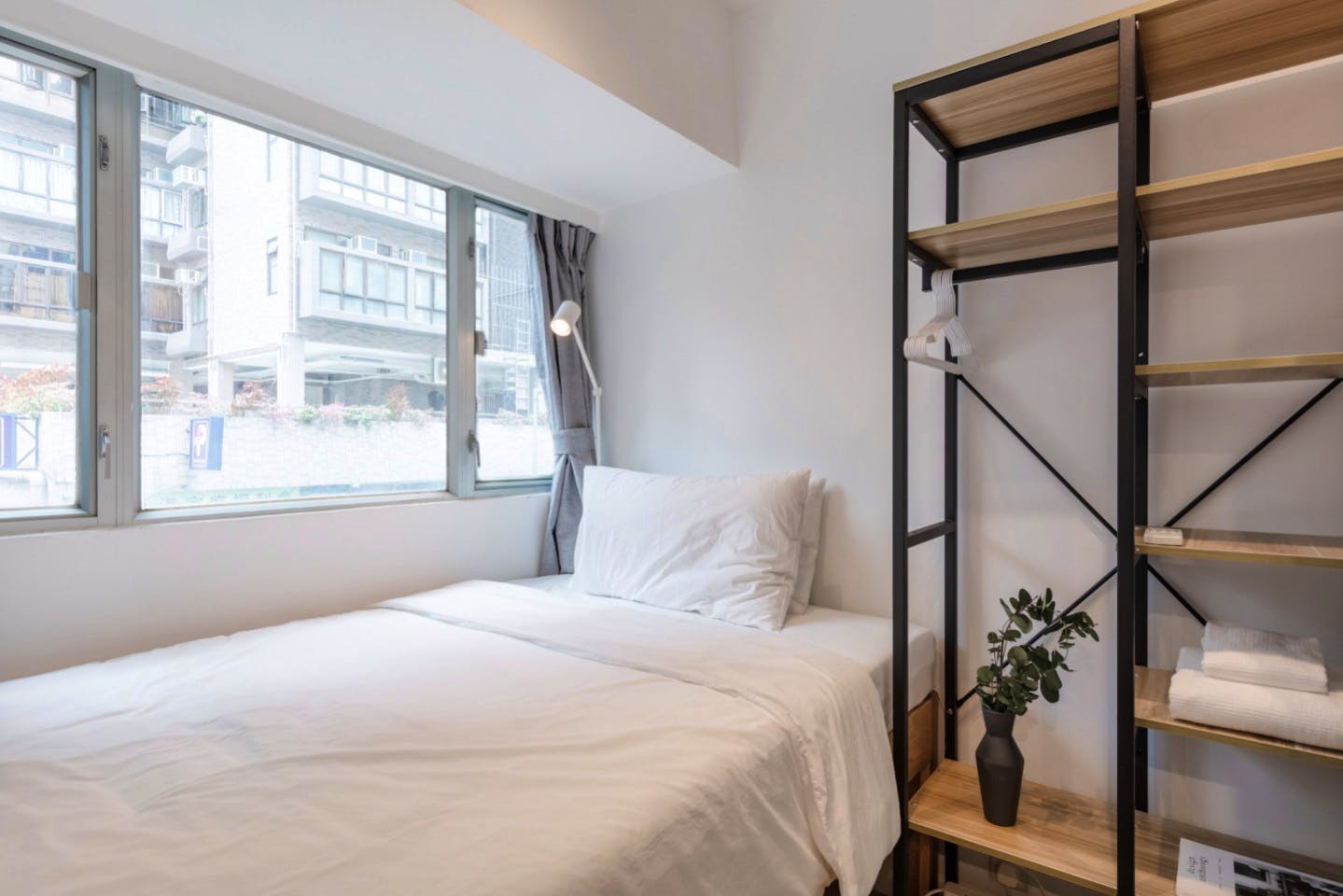 Private Room With Shared Bathroom - Comfort and Convenience in Stylish Coliving Space in Vibrant Sai Ying Pun Home - Gallery - 54