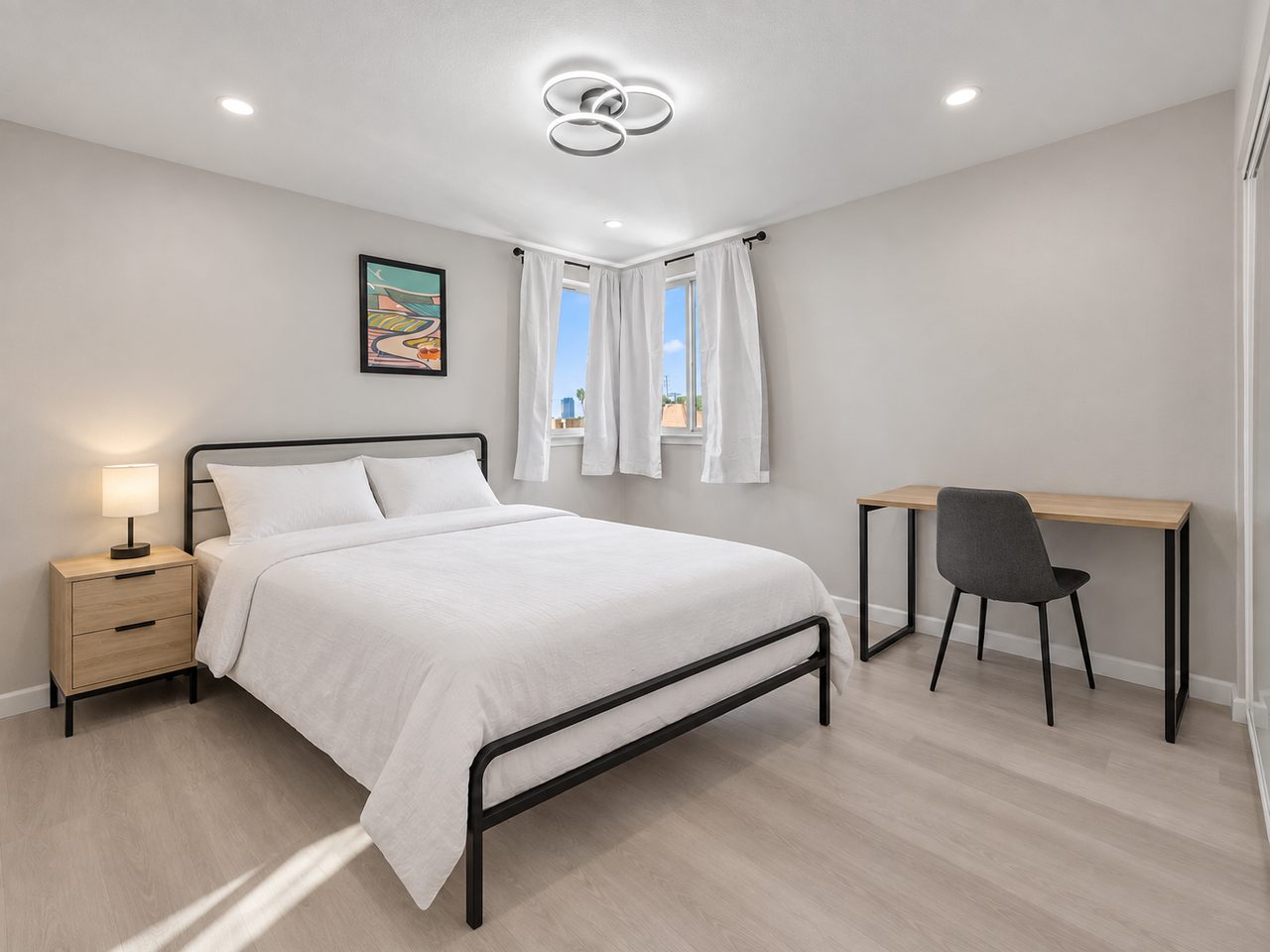 #1828: Boyle Heights - Queen Bedroom C W/ Private Bathroom - 12