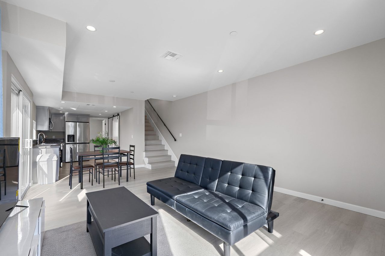  #1828: Boyle Heights - Queen Bedroom A  -  #1828: Boyle Heights  - Gallery -  8