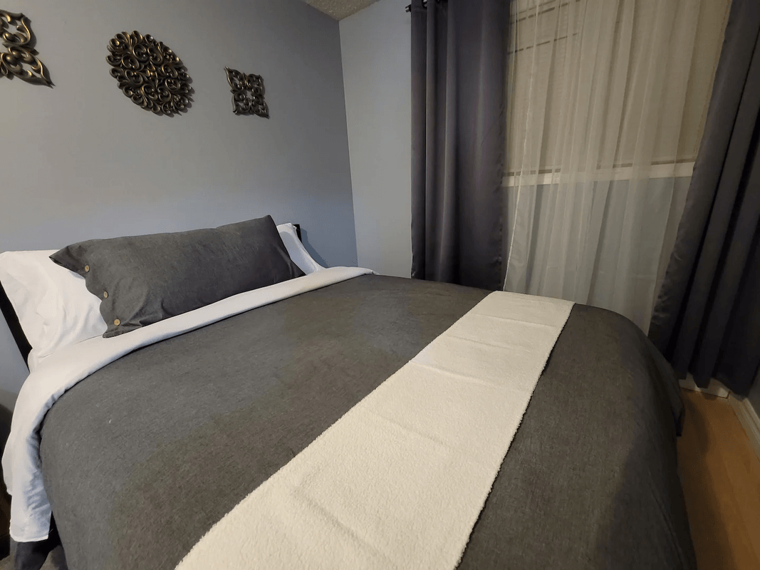  Sumptuous Comfort(Full Room)  -  Clean & Cozy Rooms  - Gallery -  1