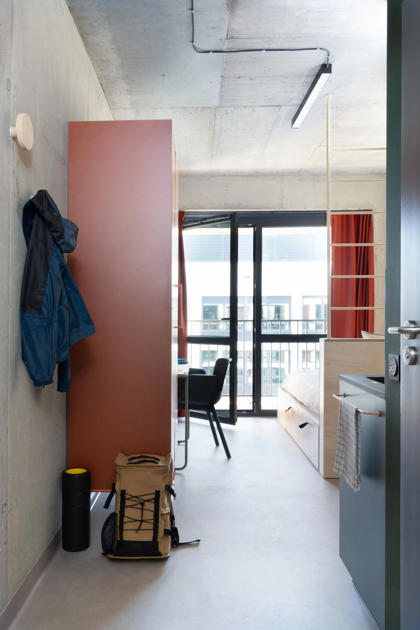  Single With Balcony  -  Basecamp by Xior Katowice  - Gallery -  1