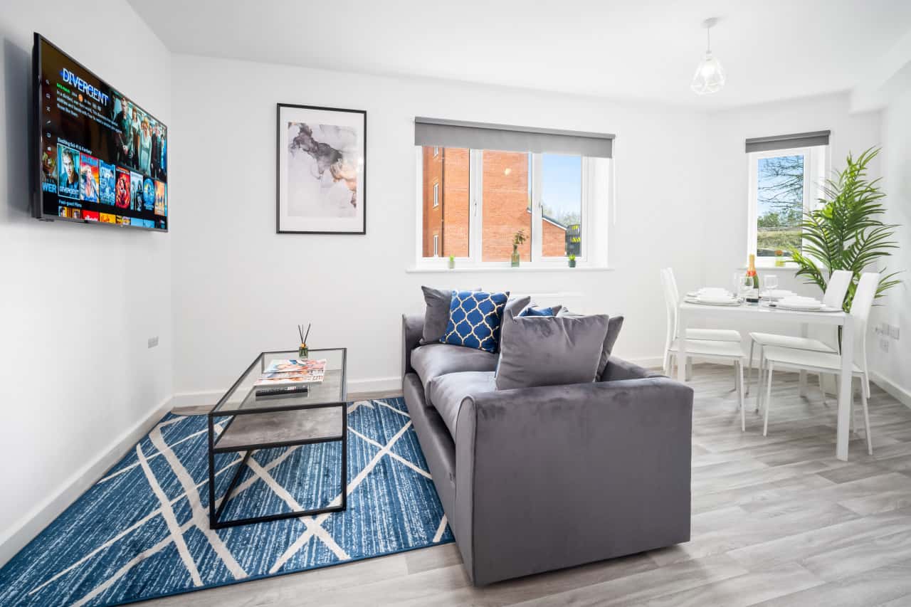 Luxury 2 Bed Apartment - Parking - Smart TV - WIFI  -  Luxury 2 Bed Apartment - Parking - Smart TV - WIFI  - Gallery -  9