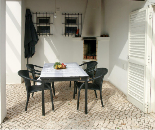Astonishing 3 Bedroom House close to Monte Clérigo Beach