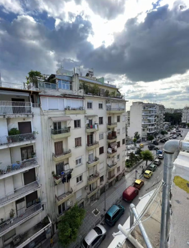 Spacious Single Bedroom with a balcony close to Holy Church of the Holy Apostles - Gallery - 12