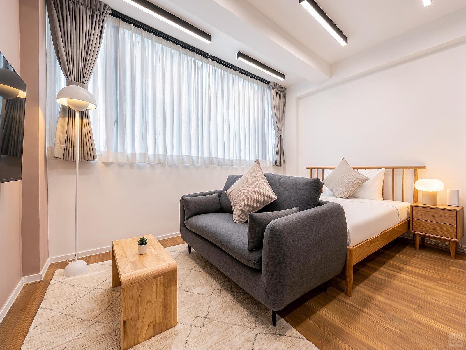  Extra Large Studio Apartment With Private Balcony  -  Mid-Century Modern Coliving Oasis in Historic Tai Ping Shan Apartment  - Gallery -  46