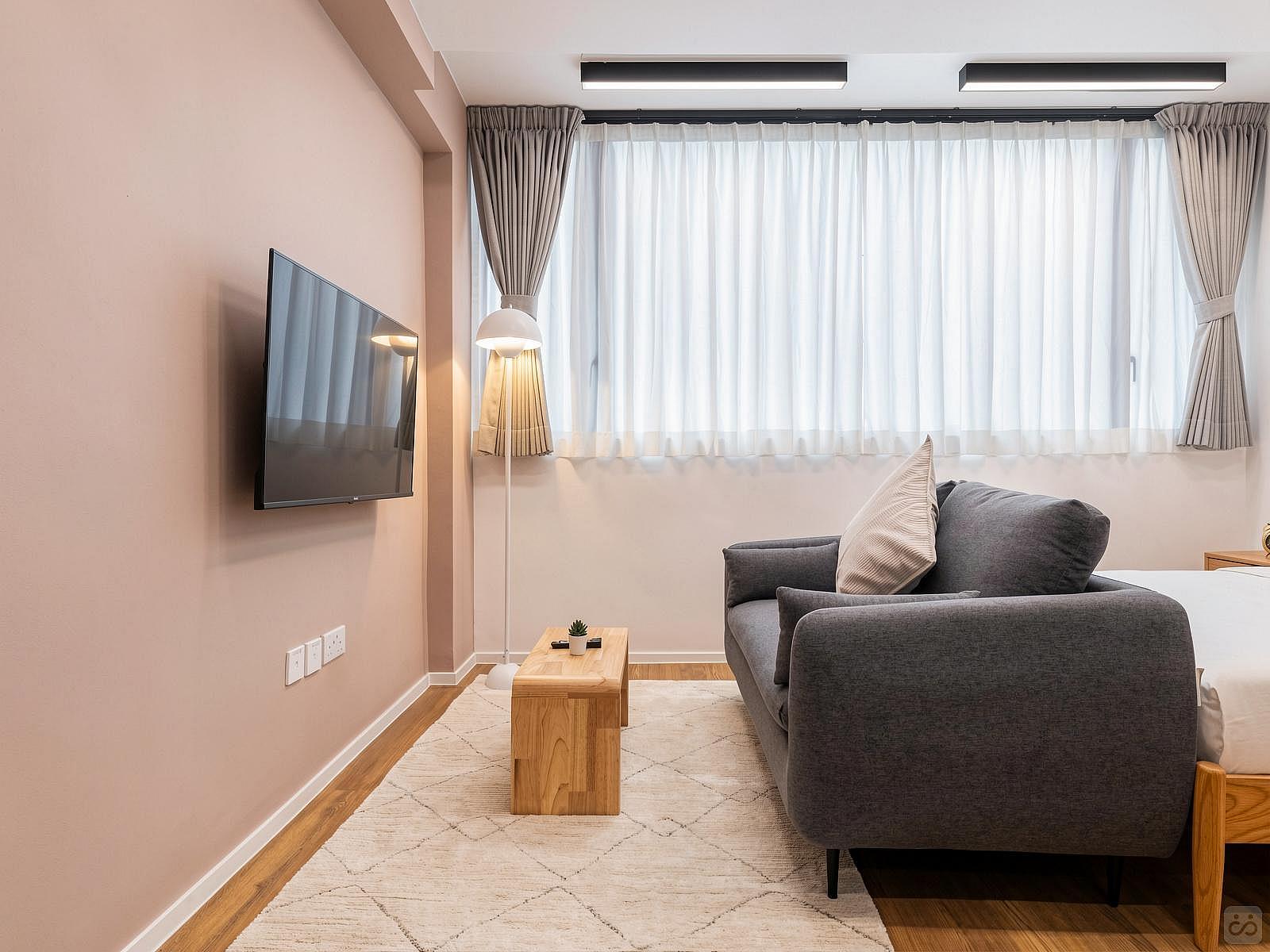  Extra Large Studio Apartment With Private Balcony  -  Mid-Century Modern Coliving Oasis in Historic Tai Ping Shan Apartment  - Gallery -  49