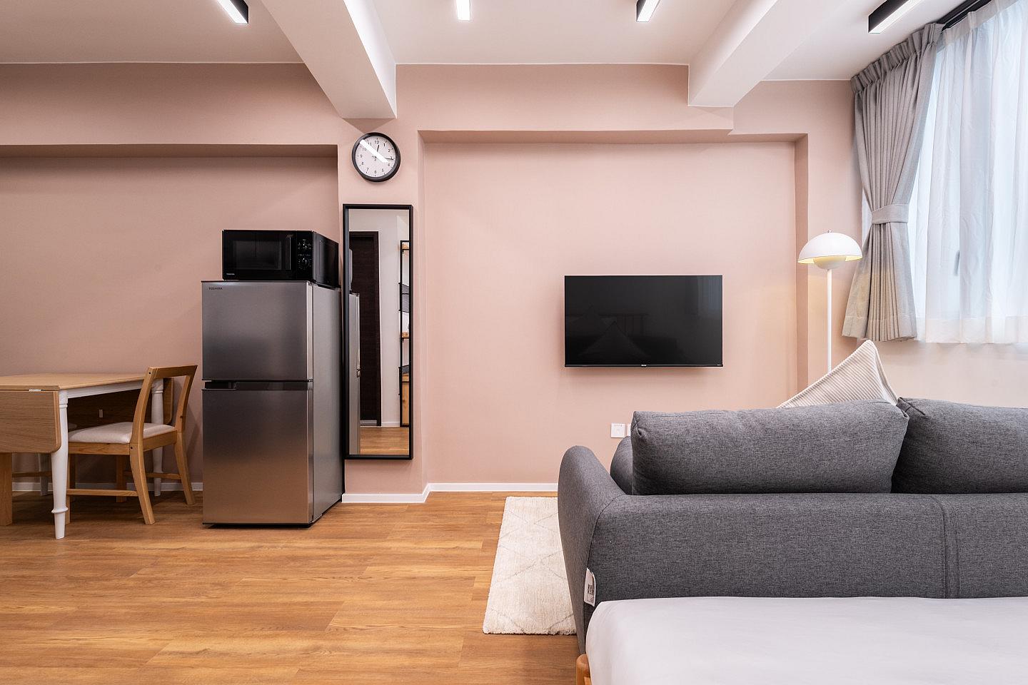  Regular Studio Apartment  -  Mid-Century Modern Coliving Oasis in Historic Tai Ping Shan Apartment  - Gallery -  40