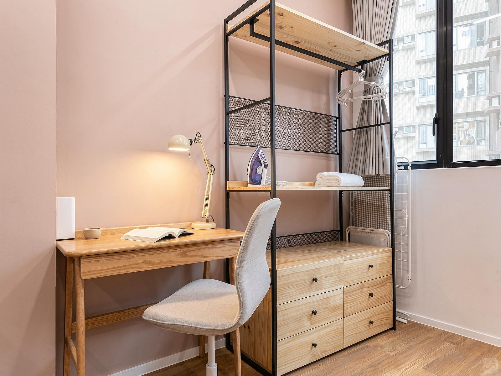  Large Studio Apartment  -  Mid-Century Modern Coliving Oasis in Historic Tai Ping Shan Apartment  - Gallery -  58