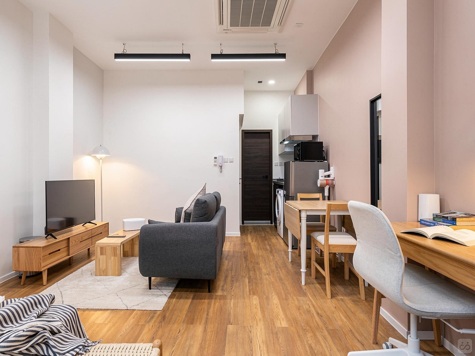  Large Studio Apartment  -  Mid-Century Modern Coliving Oasis in Historic Tai Ping Shan Apartment  - Gallery -  56