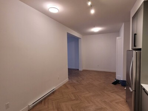 homestay-in-new-condo-with-gym-surrey-105347657420250220053003AM