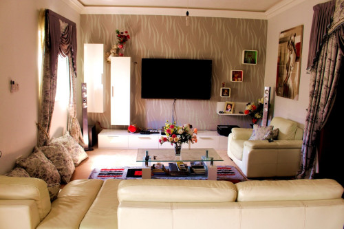 KING's Luxurious stay in Centre