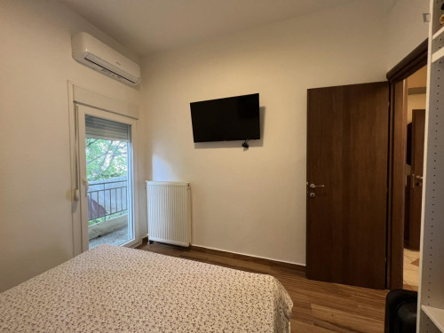 Homely Double Bedroom with a balcony close to Aristotelous Square