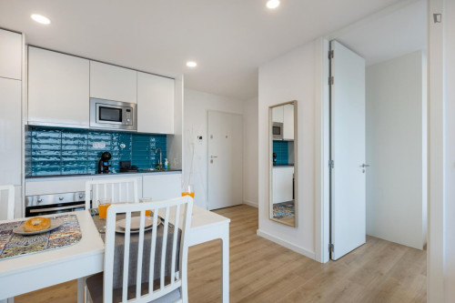 Blue Breeze Espinho  Relax  Swim