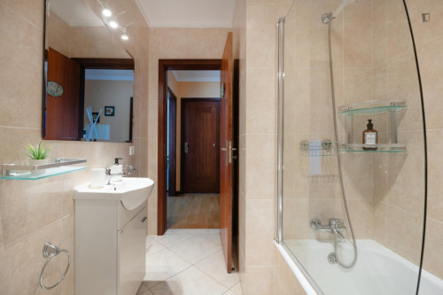 Comfortable 2-bedroom flat in Espinho - Gallery - 10