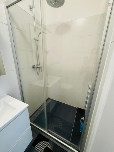 Tempting 1 Bedroom Apartment close to Clemenceau Metro