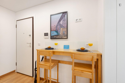Charming studio close to the Brito Capelo metro station
