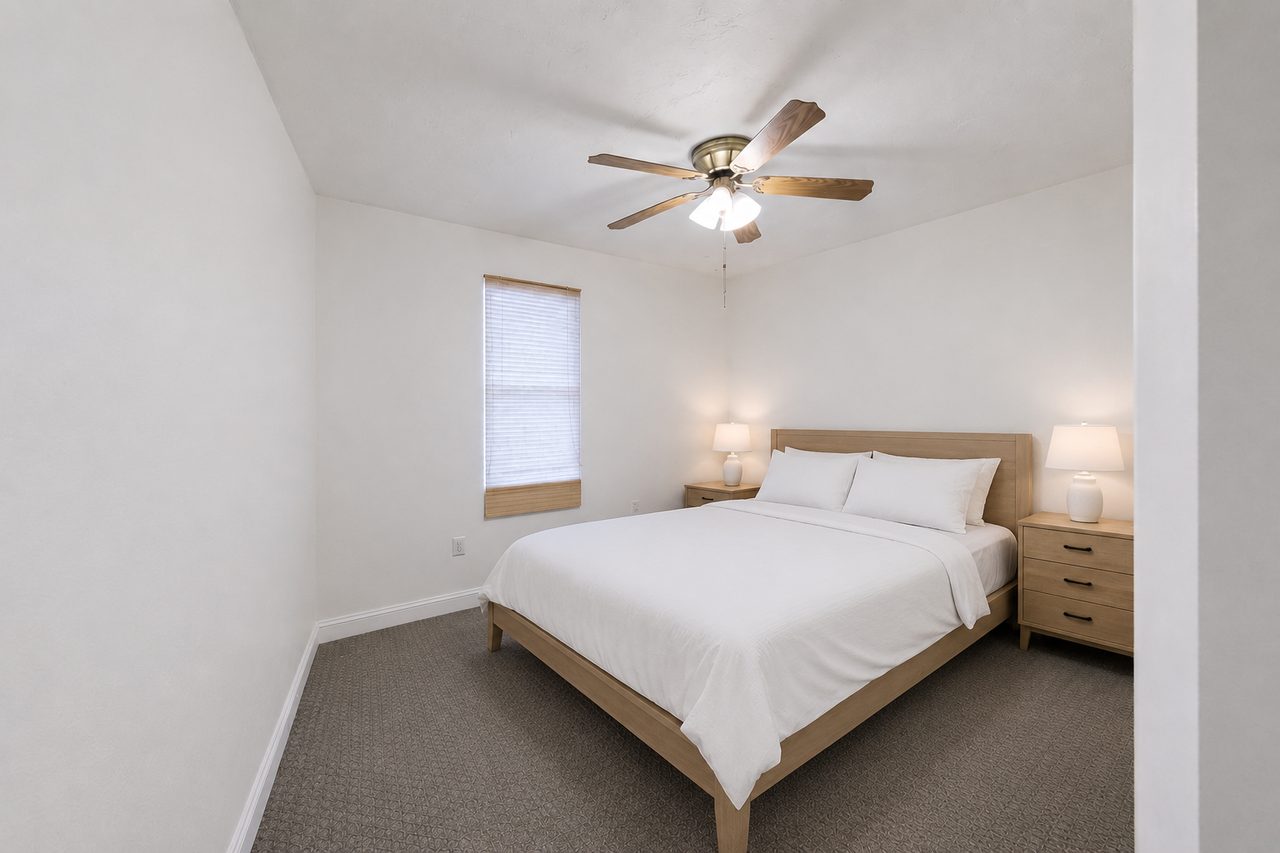 #1832: Mission Hill - Queen Bedroom C - 2
