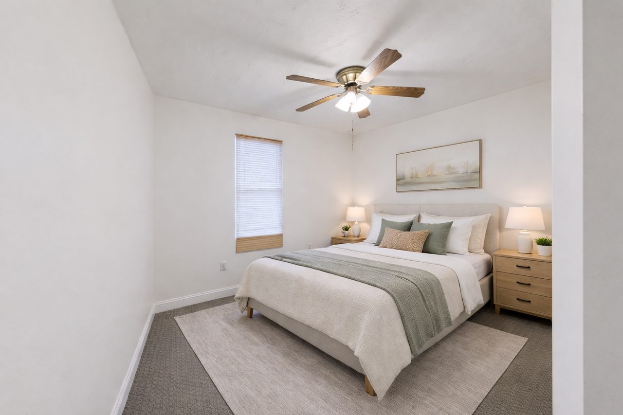 #1832: Mission Hill - Queen Bedroom C - #1832: Mission Hill - Gallery - 2