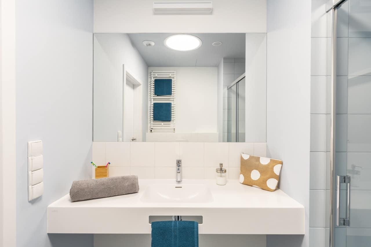  Single 3-Bedroom Apartment  -  Basecamp by Xior Kraków  - Gallery -  4