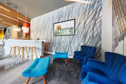 Collegiate Tower - Gallery - 16