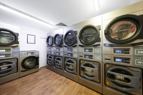 Collegiate Tower - Gallery - 10