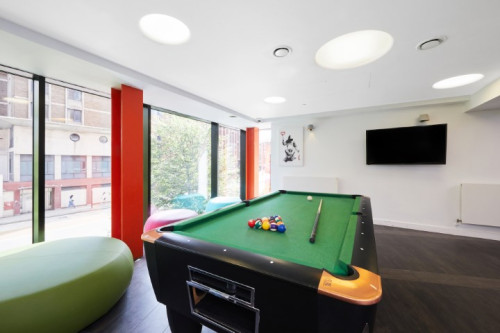 Collegiate Tower  - Gallery -  4