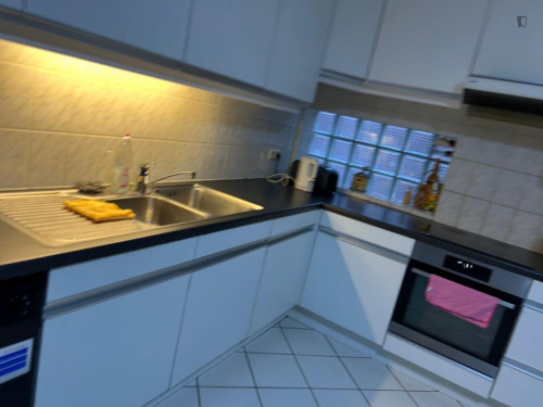 Sublime 3 Bedroom House close to Forest-Est / Vorst-Oost Train Station - Gallery - 40