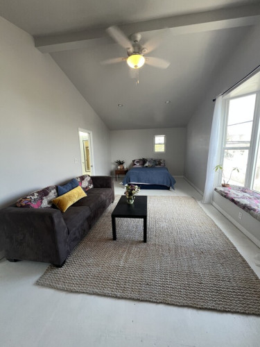 Master Suite in Venice Beach Home - Gallery - 15