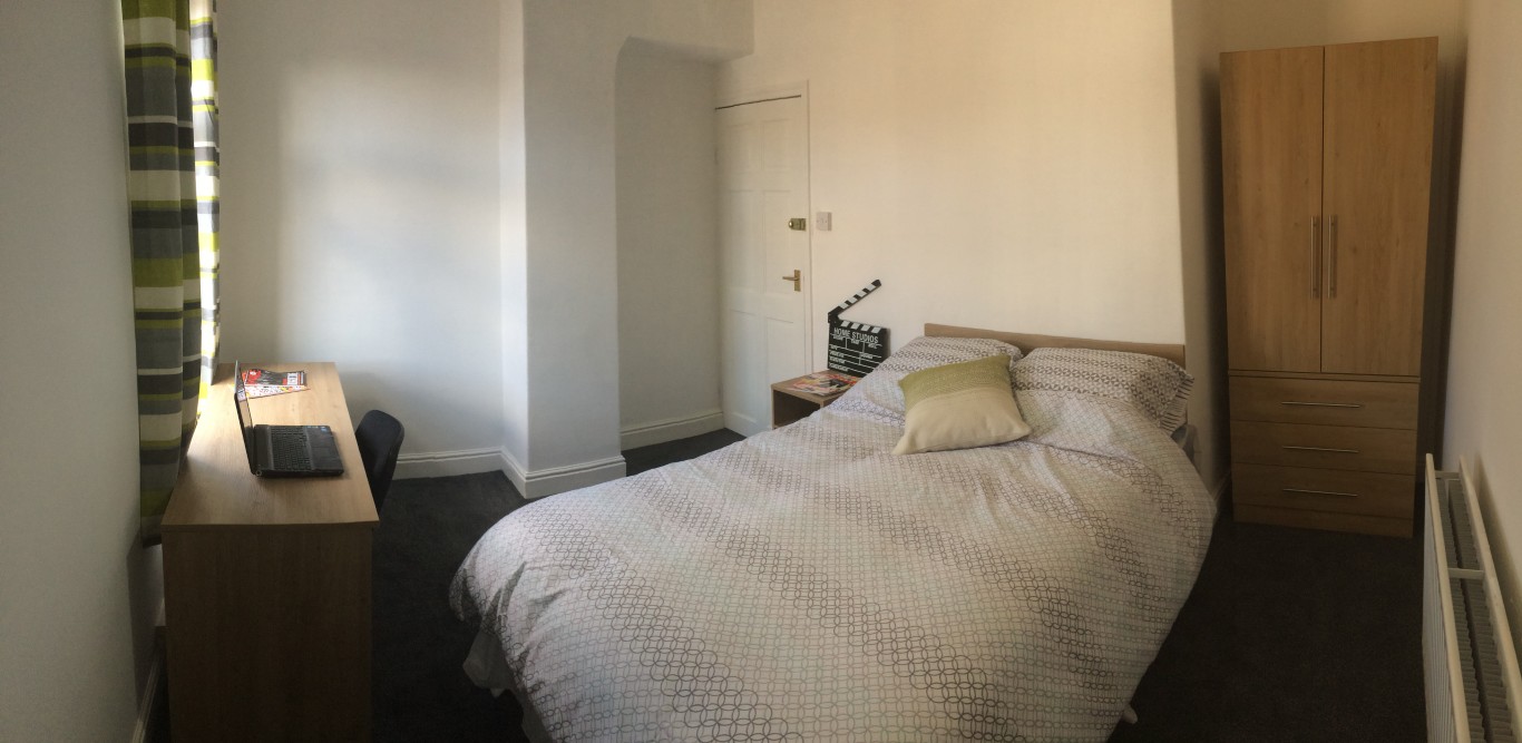  3 Bedrooms - 1 Shared Bathroom  -  49 Kildare Street  - Gallery -  5