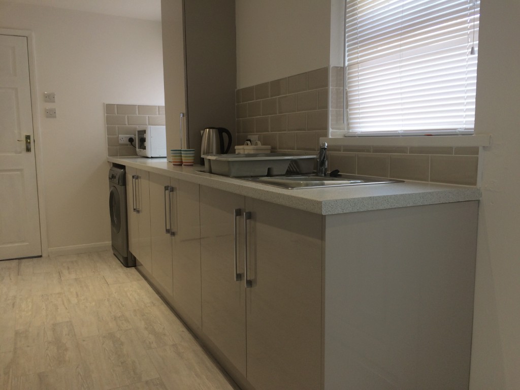  3 Bedrooms - 1 Shared Bathroom  -  49 Kildare Street  - Gallery -  2