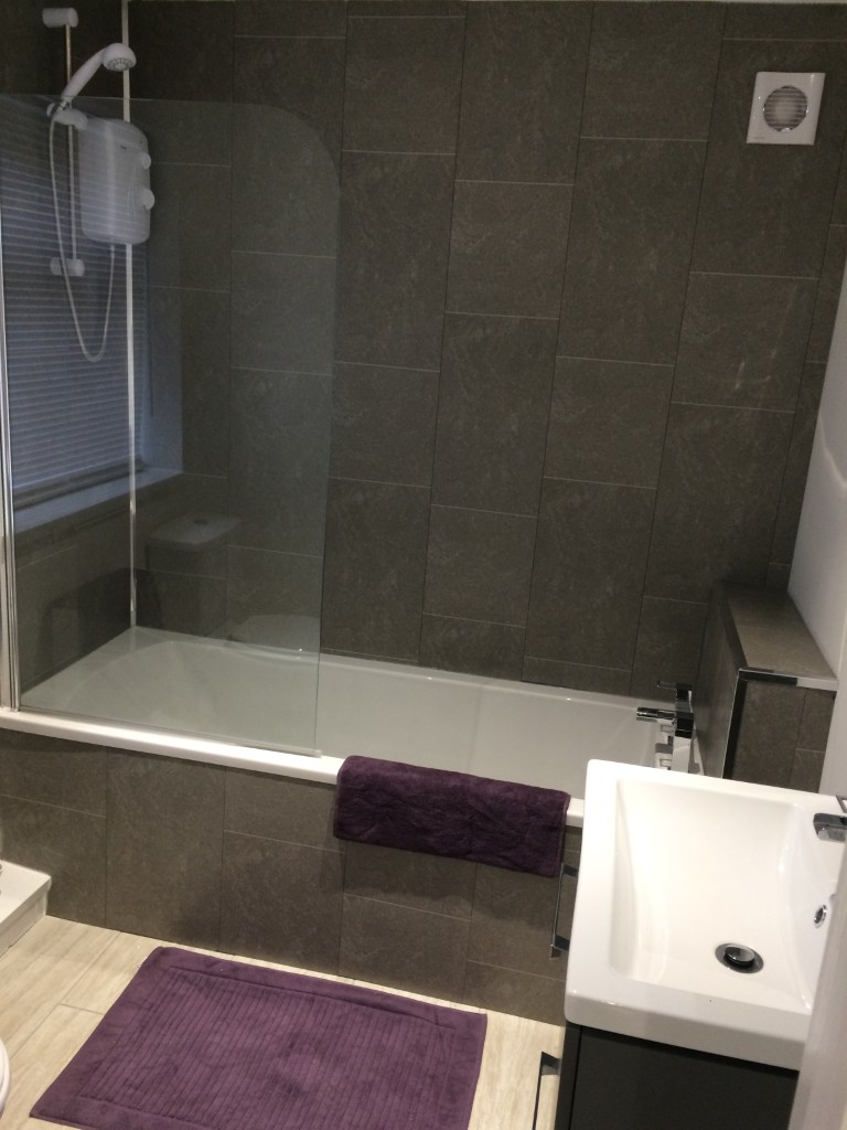  4 Bedrooms - 1 Shared Bathroom  -  29 Garnet Street  - Gallery -  2