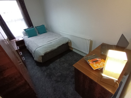 76 Glebe Road