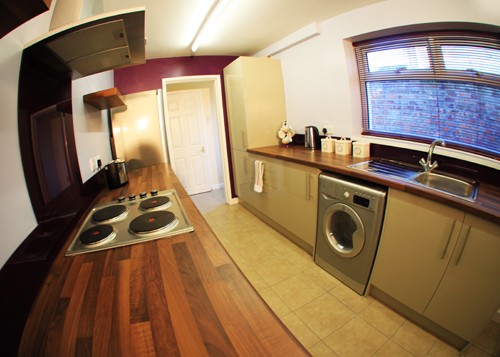  4 Bedrooms - 1 Shared Bathroom  -  76 Glebe Road  - Gallery -  14