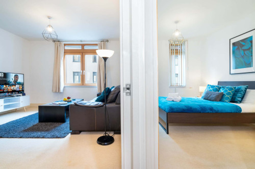 Living Area/Bedroom