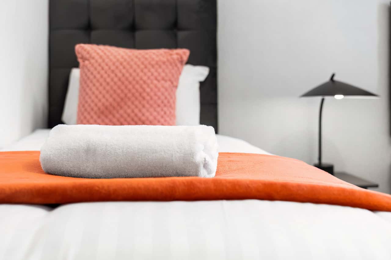 Luxe Apartment - 2 Bedrooms - Central - Balcony - 1