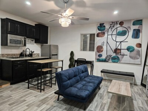 Comfy and fully furnished 