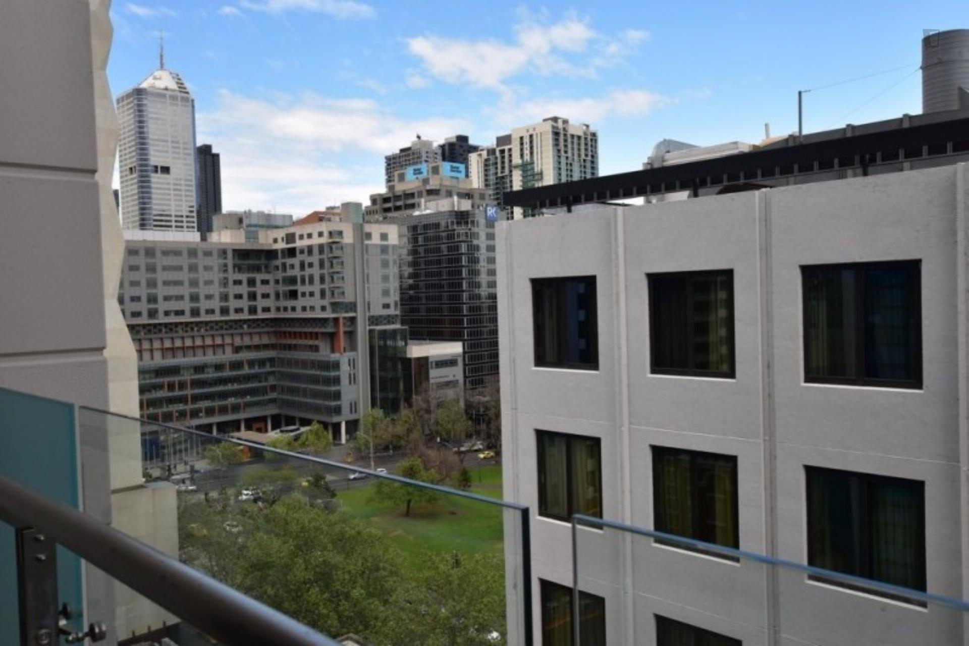 Alluring 1-bedroom apartment near Flagstaff Gardens