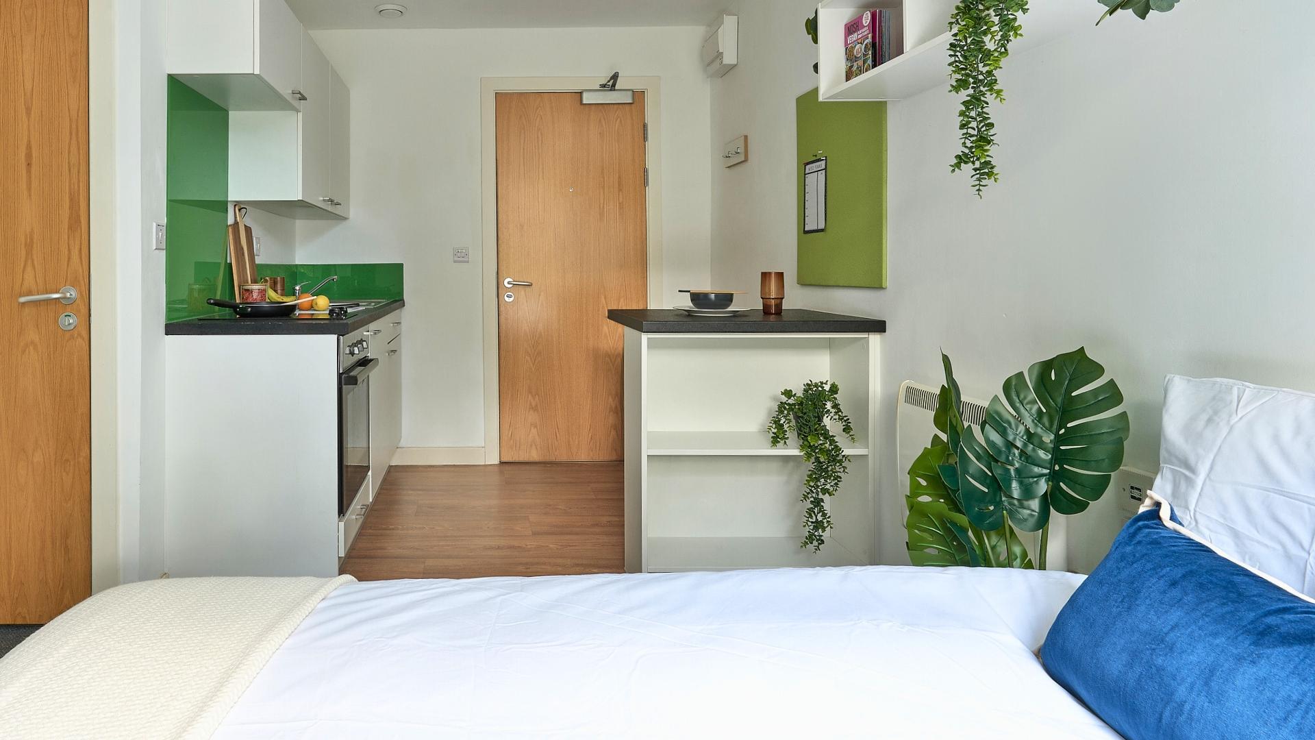 Silver Studio - The Village at The Viaduct - Gallery - 10