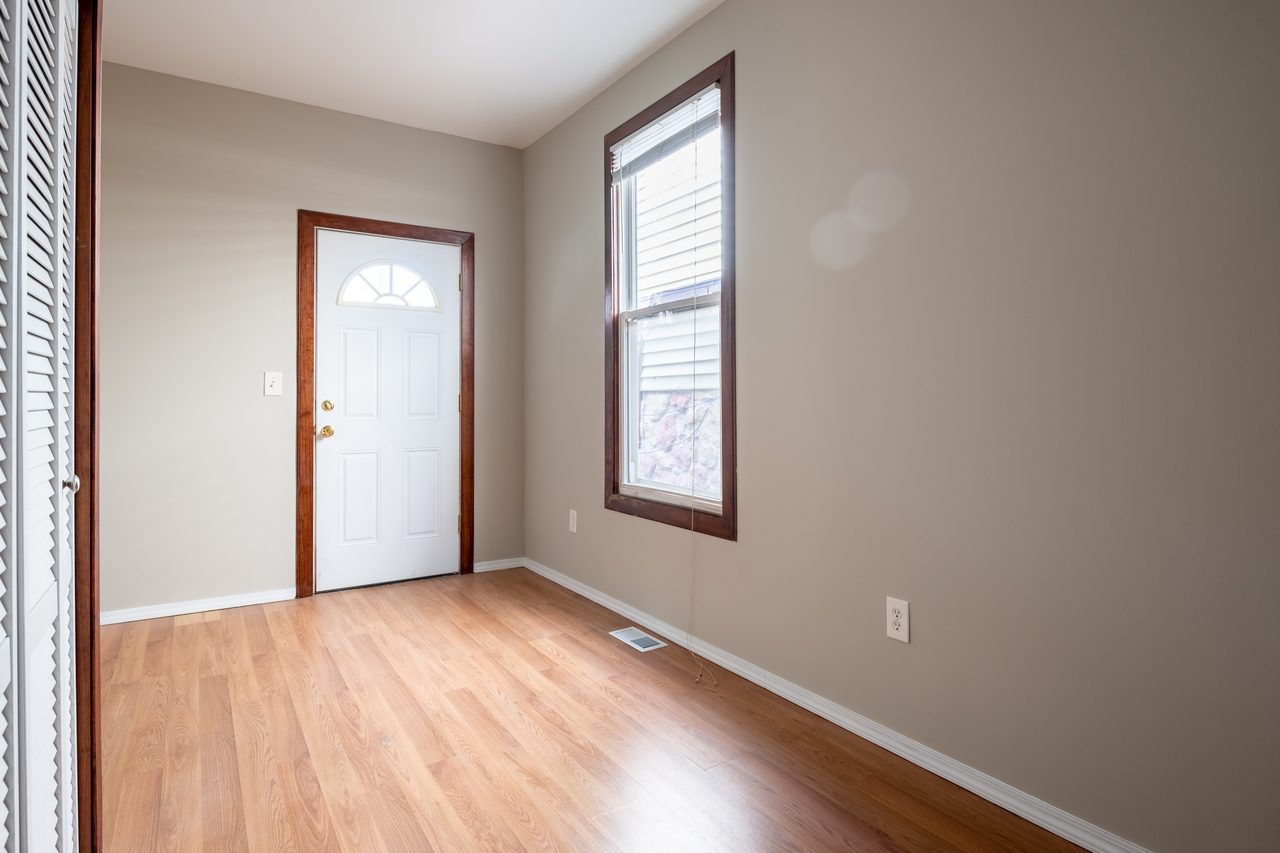  #1404: Pilsen - Full Bedroom D  -  #1404: Pilsen  - Gallery -  16