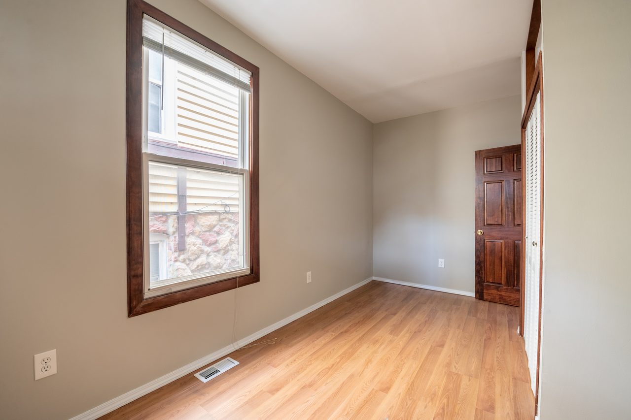  #1404: Pilsen - Full Bedroom D  -  #1404: Pilsen  - Gallery -  17