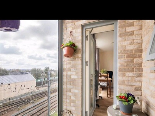 City Room - Gallery - 5