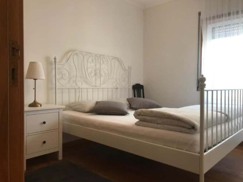 Spacious 3-bedroom apartment in Espinho - Gallery - 14
